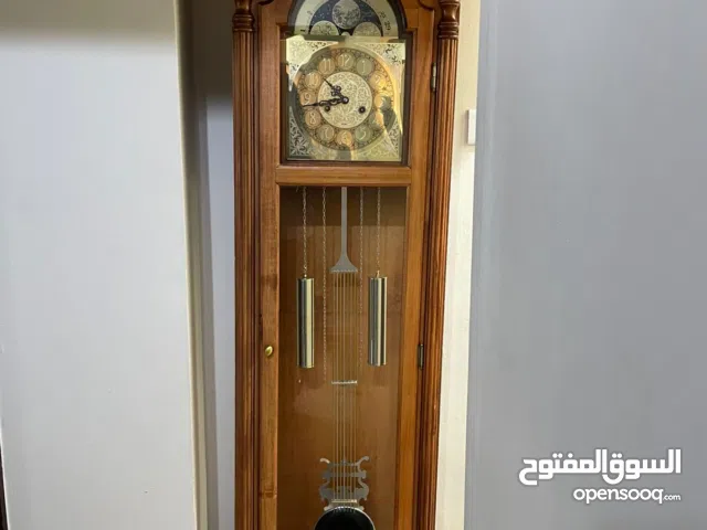 ساعة ألمانية بآليات hermle بسعر 800 دينار أردني بحالة الجديد day 31