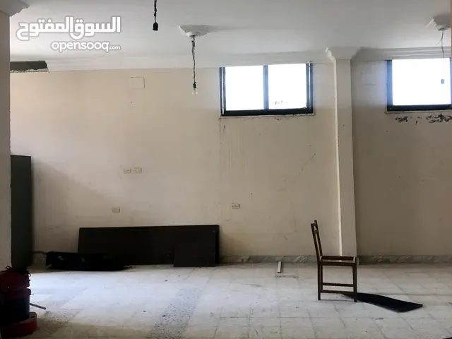 750 للايجار مخزن ارضي 300 متر - الخروب - سقف ترنيت zhra