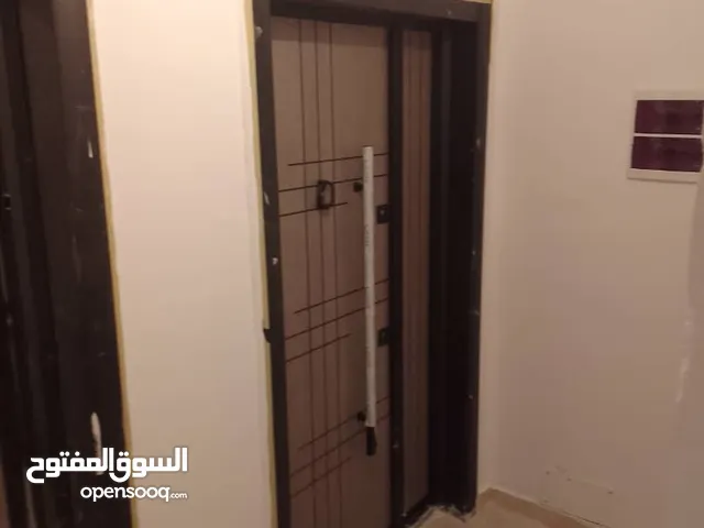 110 m2 3 Bedrooms Apartments for Rent in Tripoli Ghut Shaal