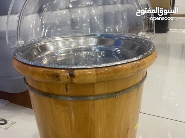 براميل عرض أعشاب ومكسرات
