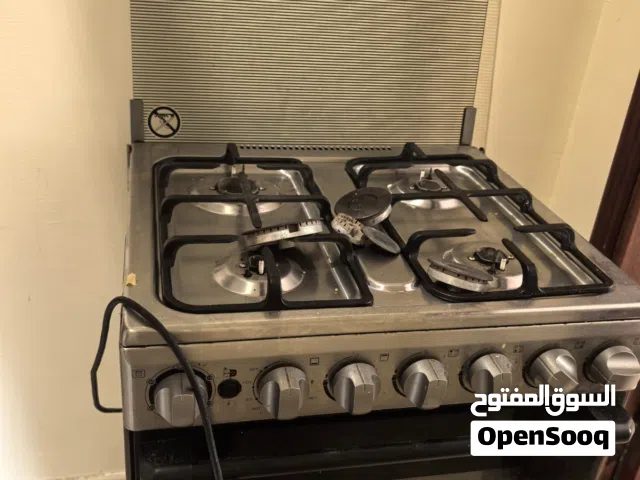 فرن غاز للبيع نظيف في النعيمية 1 عجمان