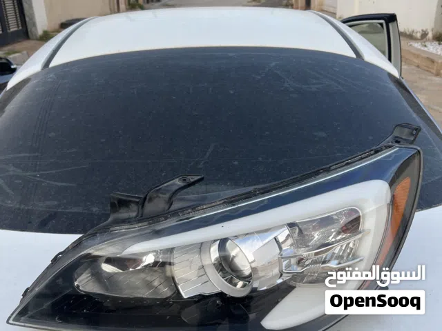 فنار يسار كادينزا 2011