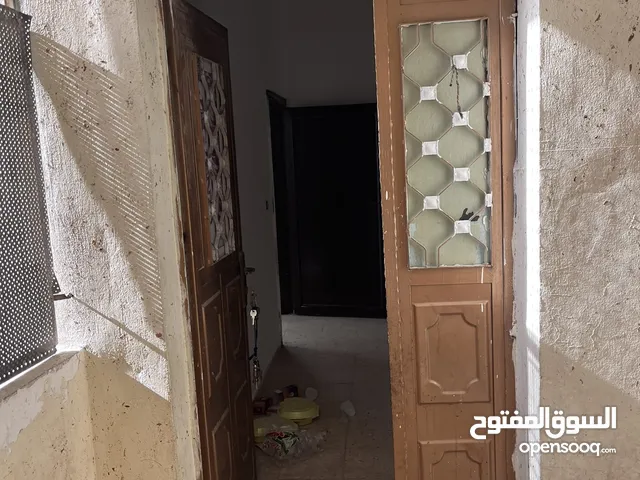 130 m2 3 Bedrooms Apartments for Rent in Zarqa Hay Al-Rasheed - Rusaifah