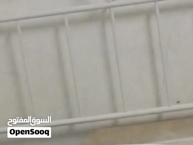 تخت حديد استعمال بسيط