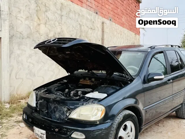 2005 مرسيدس بنز الفئة-M ML 320