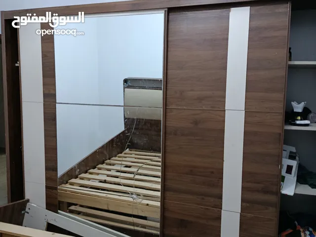دار نوم فردية 2 أسرة دولاب كبير