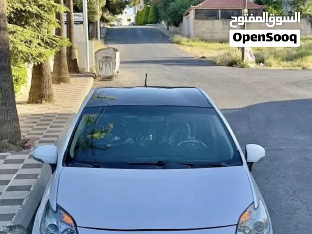 2012 تويوتا بريوس Eco