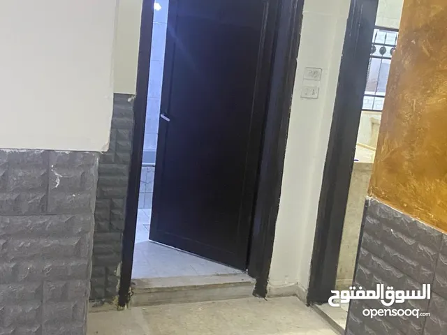 شقة للايجار طابق اول