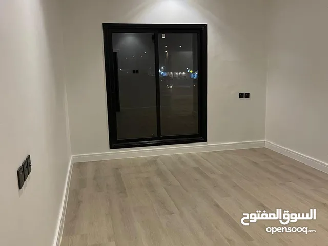 174 m2 3 Bedrooms Apartments for Rent in Al Riyadh Al Aqiq