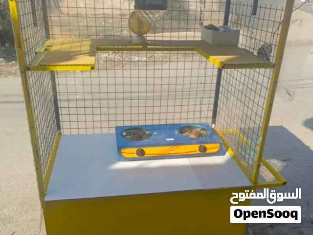 العربايه تفصيل جديد عجال وكاله مدهونه افضل نوع دهان انا فصلتها قبل شهر ولسى ما حركتها من مكانها يعني