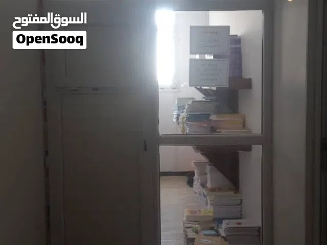 فاصل بي في سي شبه جديد