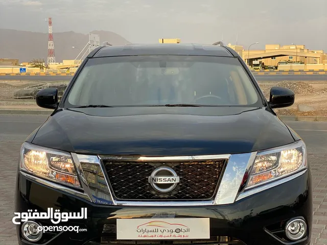 Nissan Pathfinder 2016 in Al Dakhiliya