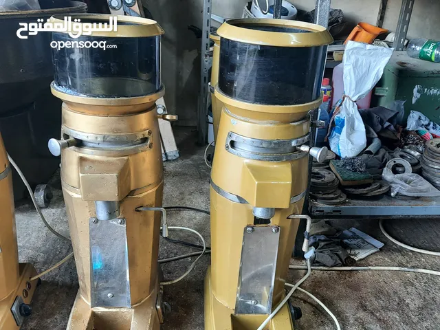 ماكنات طحن قهوة جديد ومستعمل بحال الوكالة واحد وثلاث فاز