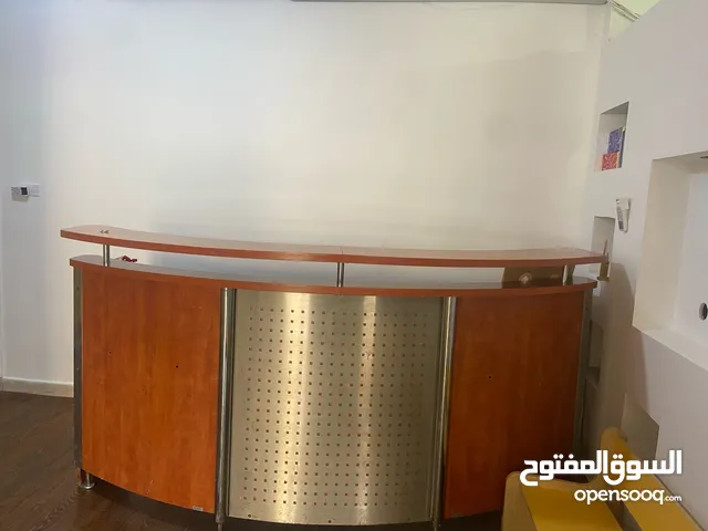 كاونتر خشب مستعمل للبيع