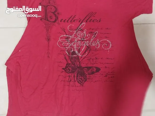 ملابس مستعملة استعمال بسيط سبب البيع تنزيل الوزن استعمال شخصي اي قطعة بخمسة دنانير