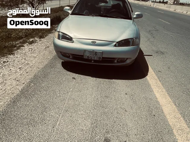 1996 هيونداي افانتي Standard