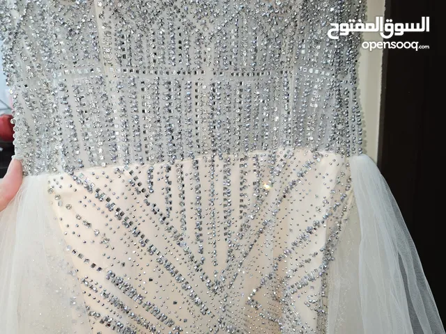 فستان سهرة فخم جدا جدا