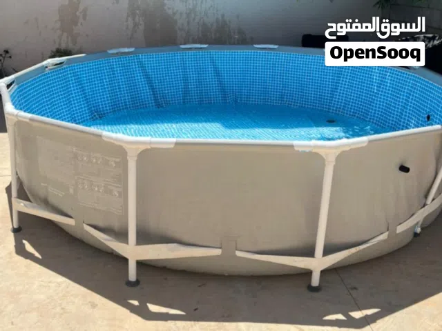 حوض سباحة قطره 3.7 متر