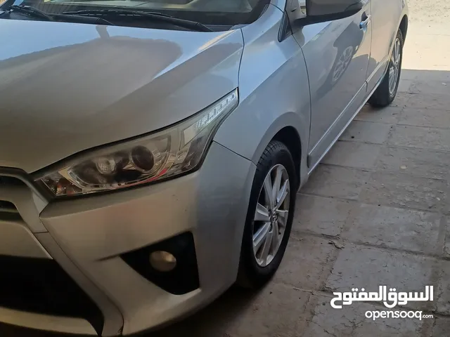 Toyota yaris 2016