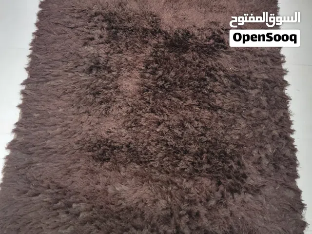 سجّاد منوّع عدّة أحجام و ألوان للبيع