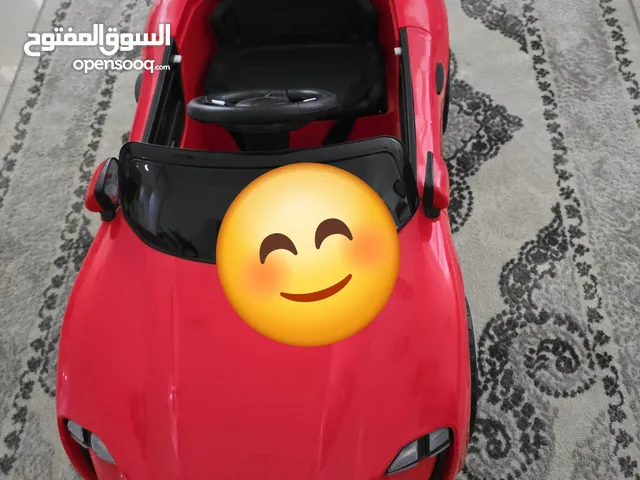 سيارة مع ريموت كونترول