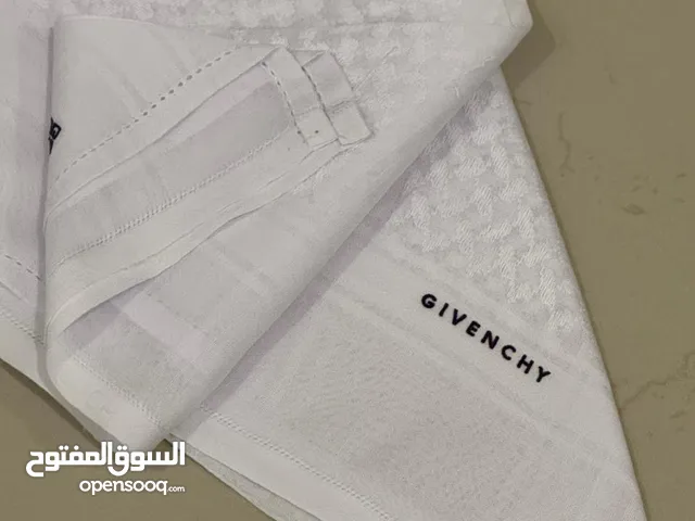 للبيع غترة Givenchy بيعه سريعه