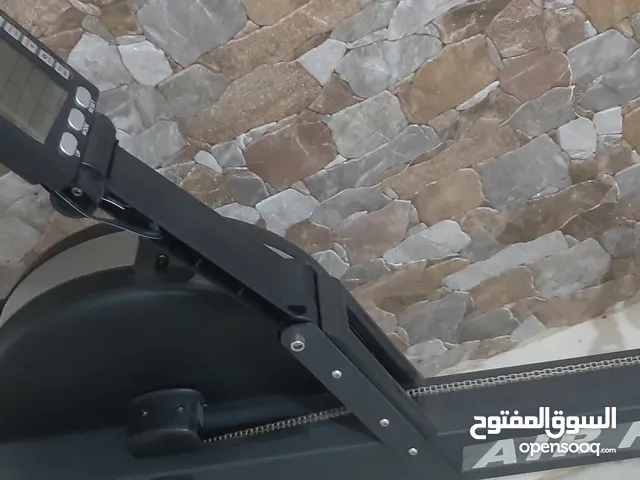 مجذاف هيدروليكي نفس المستعمل في صالات تدريب كروسفت