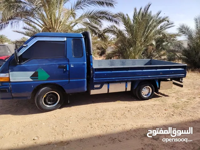 سيارة نقل البضاعة داخل وخارج طرابلس