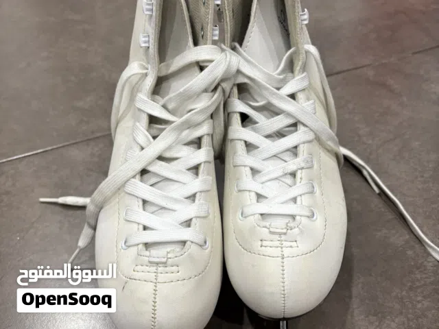حذاء تزلج على الجليد للبيع ice skating