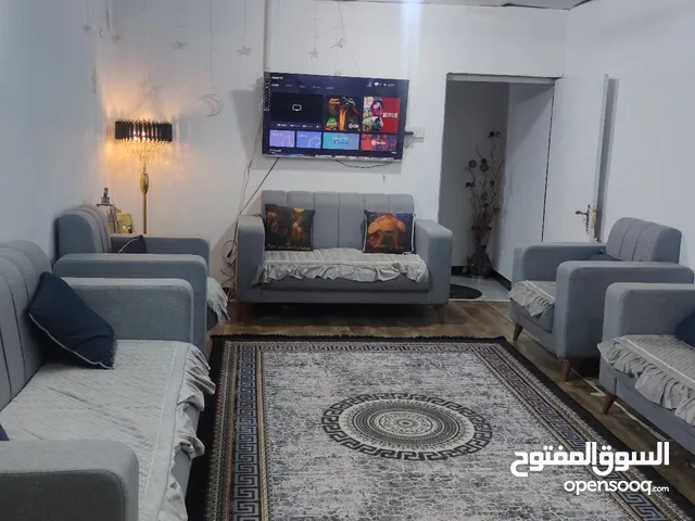 100 m2 1 Bedroom Townhouse for Sale in Basra Qibla