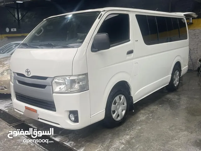 للبيع تويوتا هايس 2006 ديزل