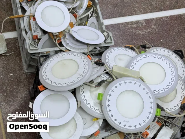 اضائه مستعمله 94 قطعه كامل مع المحوله