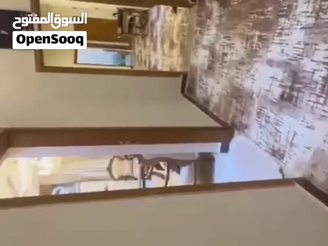 بيت للبيع موقع مميز في دور النفط مساحة 200 متر بسعر مناسب