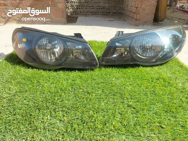 طقم فوانيس النترا HD شكل القديم الماركه / كوريا اصلي موديل/ 2007 الي 2012 عنوان/ المعادي