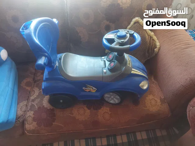 سيارة أطفال بحالة ممتازة