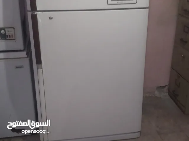 نبيع الثلاجه ال جي 26 قدم حاله ممتازه مع التوصيل والكفاله