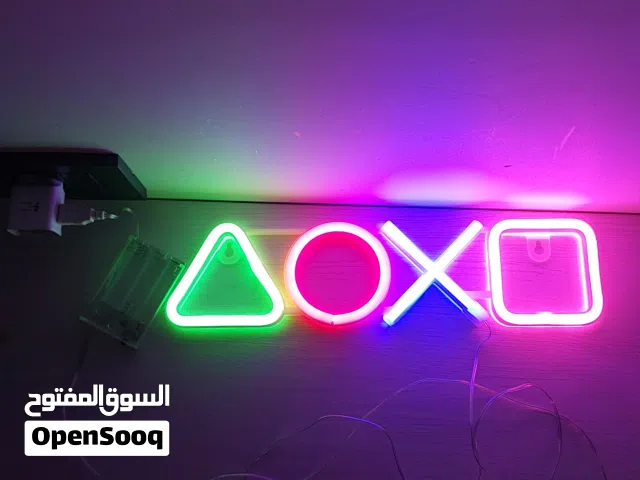 للبيع: إضاءة  LED  بلايستيشن (PlayStation) لغرف الجيمنج بحالة ممتازة تشتغل USP+ بطاريات