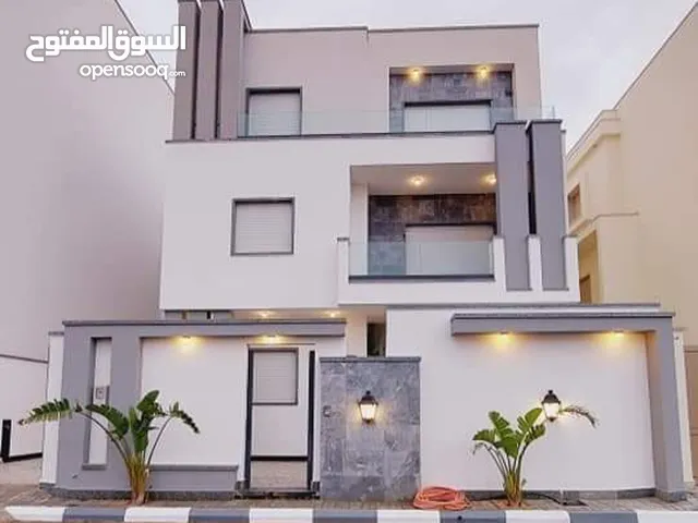 270 m2 More than 6 bedrooms Villa for Sale in Tripoli Tareeq Al-Mashtal