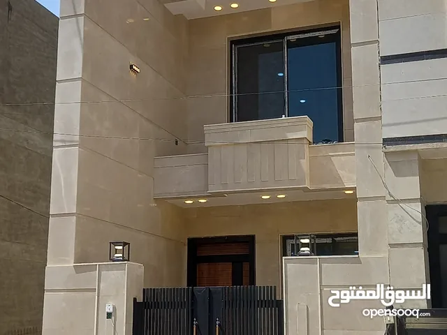 100 m2 4 Bedrooms Townhouse for Sale in Baghdad Saidiya