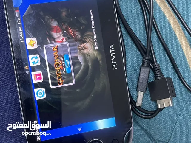PS vita نضيفه وفيها كل الالعاب (مهكره)