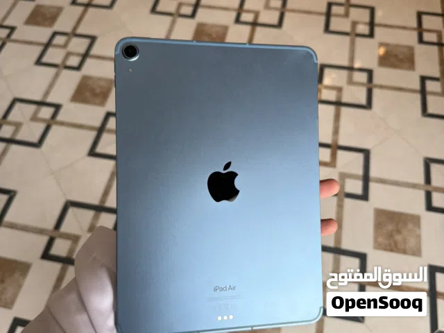 Apple iPad Air 5 64 GB in Dhofar