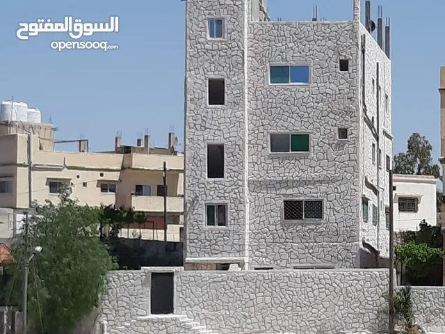 70 m2 2 Bedrooms Apartments for Rent in Zarqa Al Zawahra