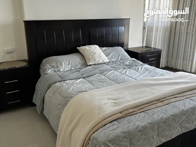 غرفة نوم تفصيل خشب زان