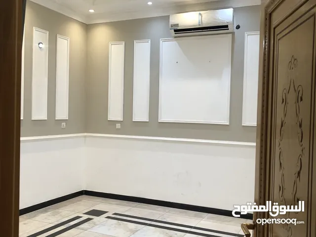 200 m2 3 Bedrooms Townhouse for Rent in Basra Briha