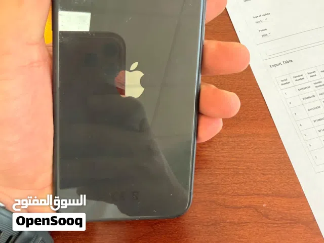 Apple iPhone 11 128 GB in Muharraq