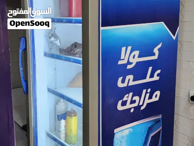 مطعم مجهز للبيع في موقع حيوي للبيع بسعر مغري جدا