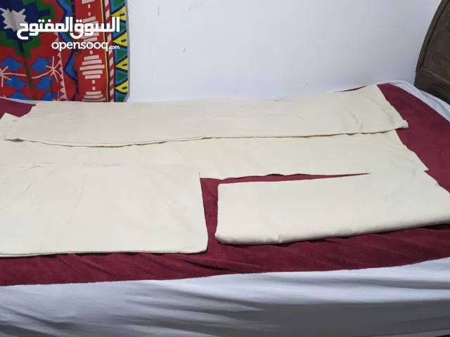Double bed satin set, light yellow طقم سرير ستان دبل، أصفر فاتح