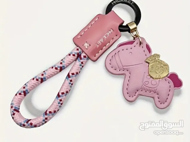 leather keychains ميداليات مصنوعة من جلد