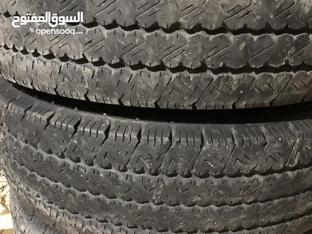 تايرات جمسي للبيع برجستون تخم كامل نضيفات مكاني بصره