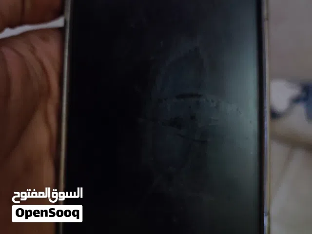 Apple iPhone X 64 GB in Buraimi